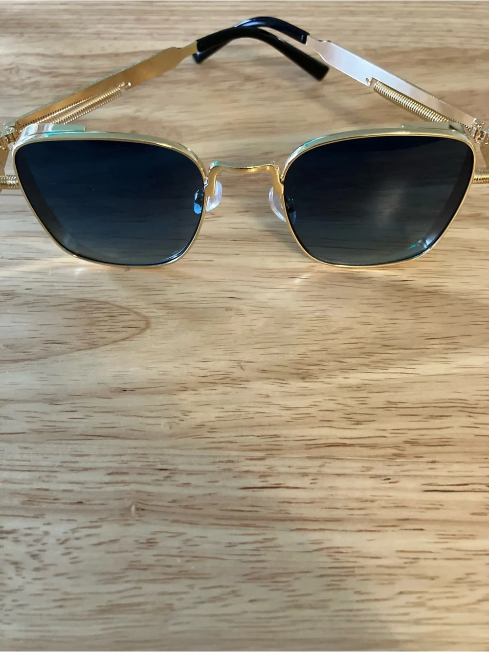 Gold Frame Men’s Sunglasses with Gradient Black Greenish Lenses